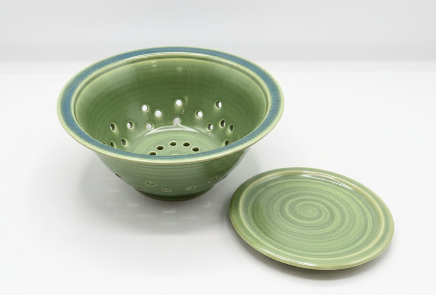 Harbor Moss- berry bowl